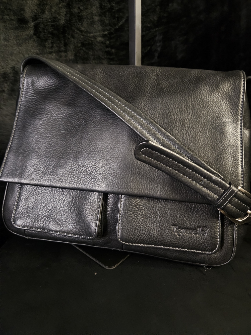 Tignanello Black Leather Messenger Bag - Sleek Men’s Shoulder Bag